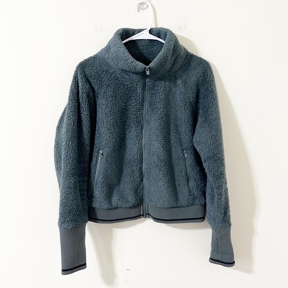 Athleta Tugga Sherpa Jacket Bali Green Size Medium - Picture 2 of 10